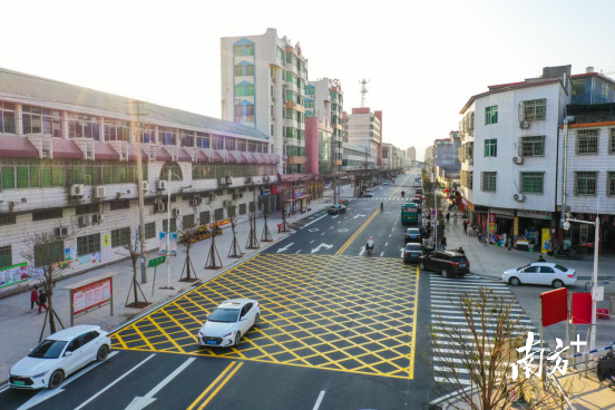 市區(qū)路網(wǎng)。曾亮超 攝